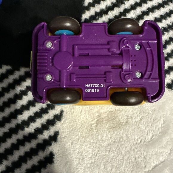 RARE My B Toys Yellow Bus Gus Mini Push-pull School Bus 3.25" Baby Toddler Toy - Picture 3 of 3